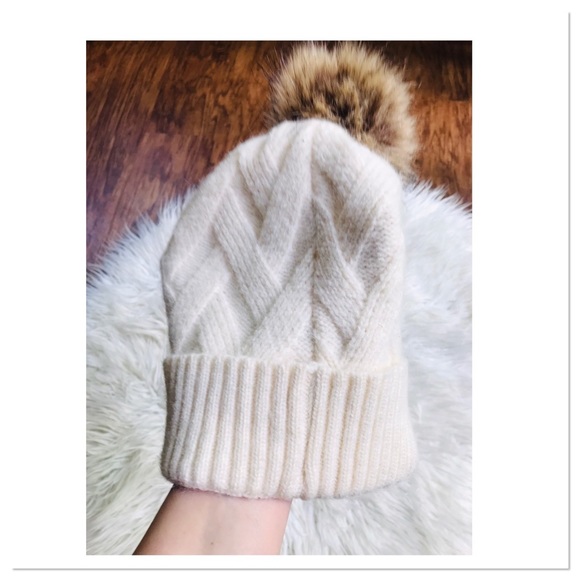 Anne Klein Knit Beanie Hat Faux Fur Pom Pom Top Off White One Size Adult - Picture 6 of 8